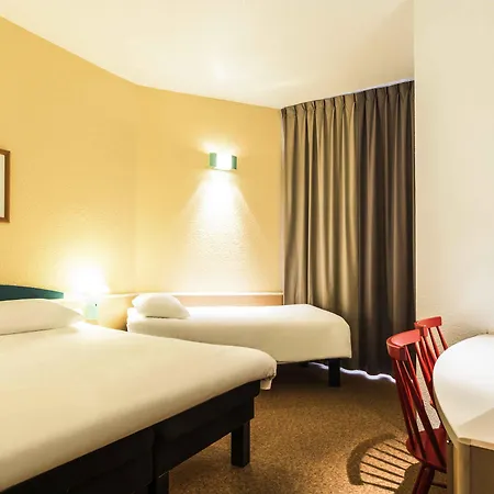 Ξενοδοχείο Ibis Malo Plage 3*